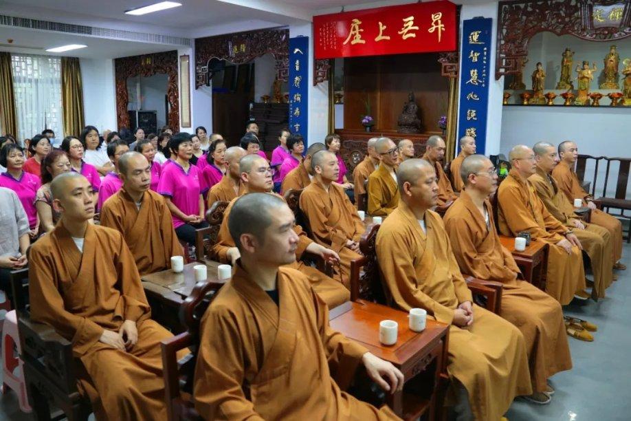 太极拳:身法正、上下随、意气通
